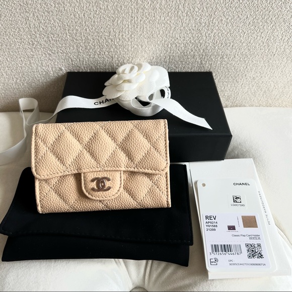 NEW Chanel Classic Card Holder - Picture 1 of 3